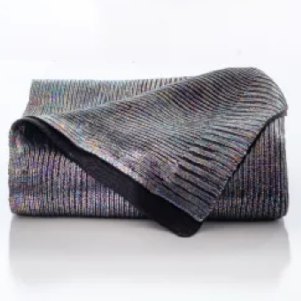 Slick Knit Throw PILLOW and BLANKET Bundle Acrylic Soft  Shimmery Iridescent NEW - Picture 3 of 3